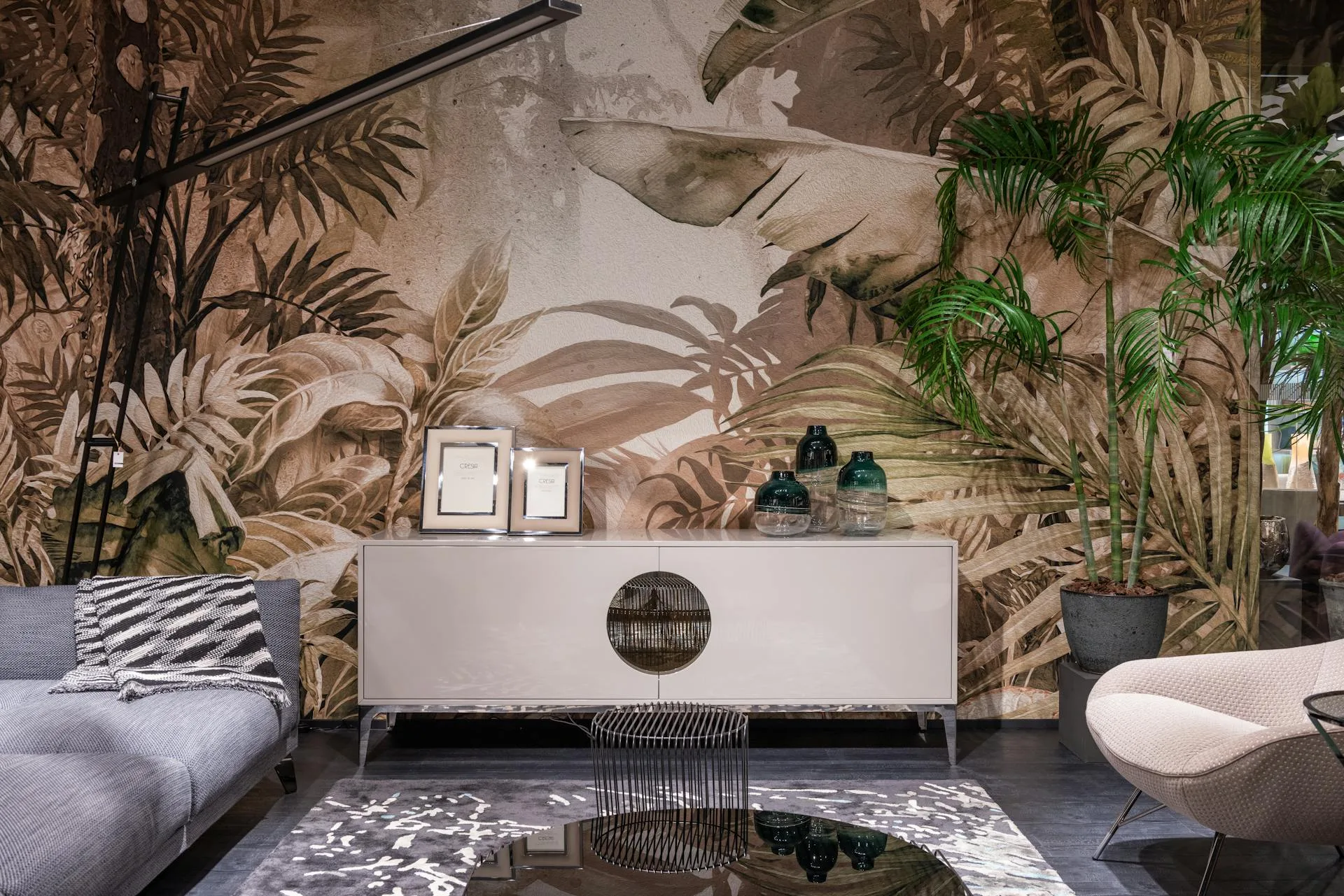 Professional wallpaper installer at TopNotch Wallpaper Installers, Los Angeles